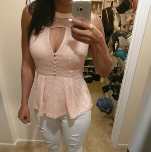 Guess Lace Keyhole Blouse - Peach